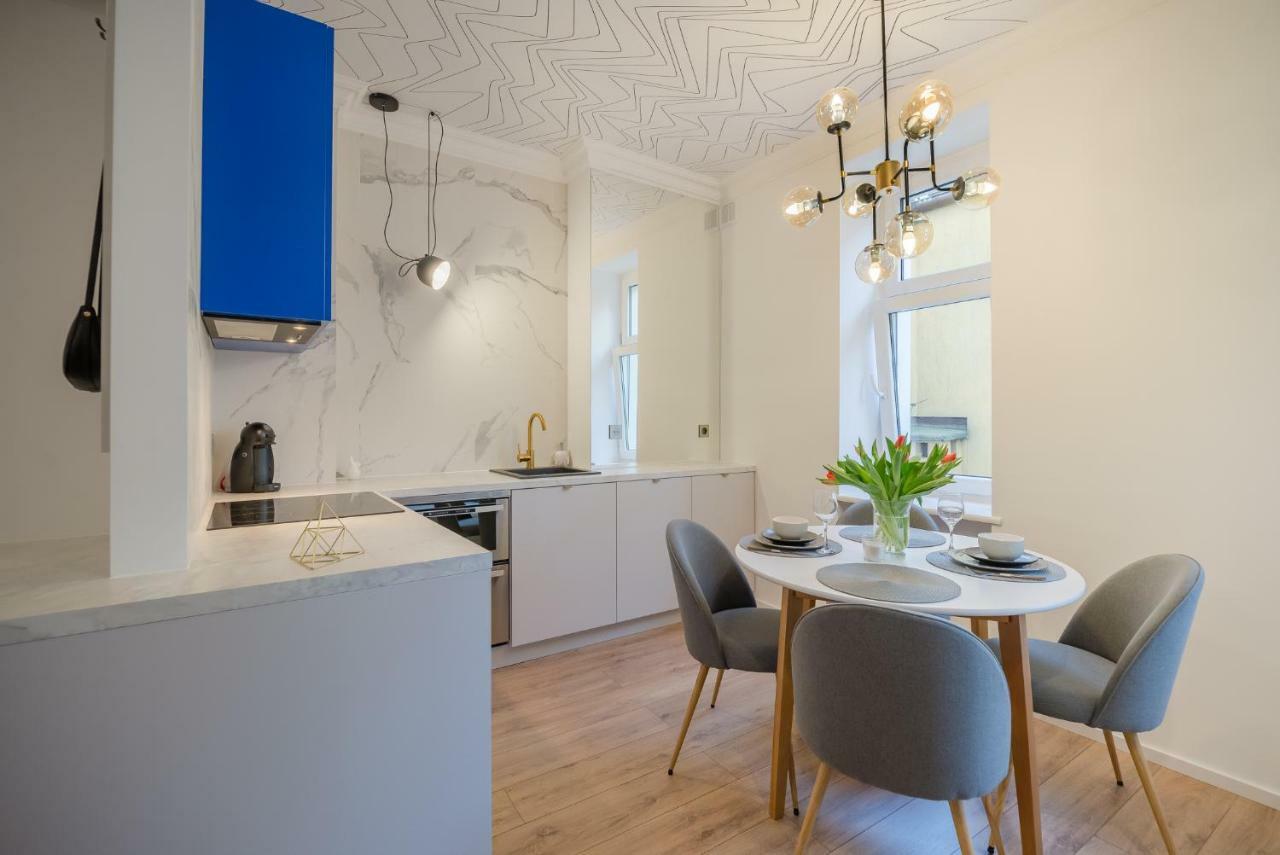 Skwer Kosciuszki Apartment กดิเนีย ภายนอก รูปภาพ